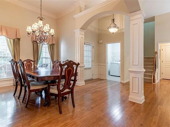 5th image of 645 Talon View Ct