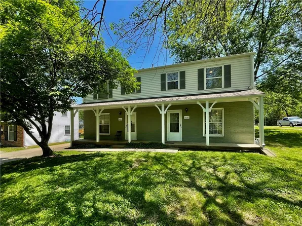 6643-6645 Floyd Ln, Mission, KS 66202
