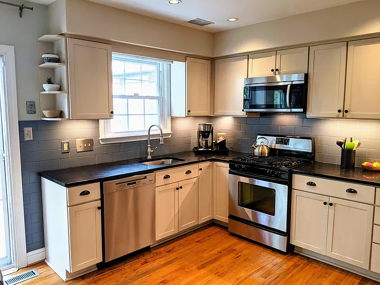 3 Herbert St — Photo 2