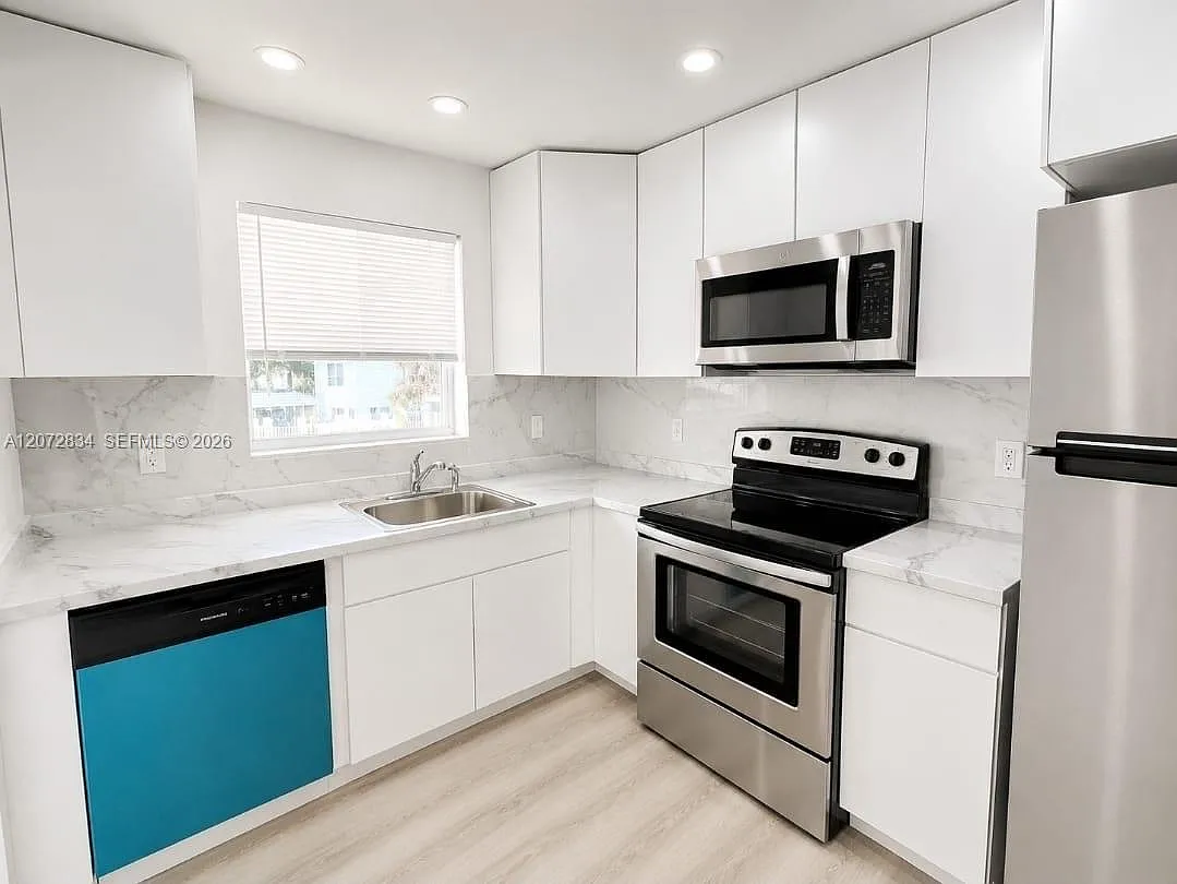 Eton Countryside Ii Condo — Photo 2