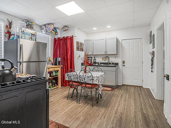 5th image of 101 Park Ave #2