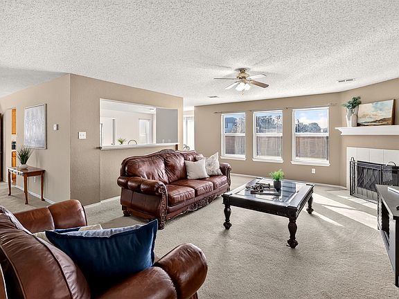 5th image of 4721 Sleepy Ridge Cir