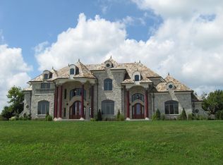 6885 September Blvd, Long Grove, IL 60047