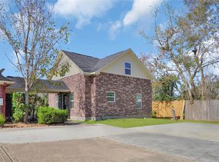 2202 Koster Rd, Alvin, TX 77511