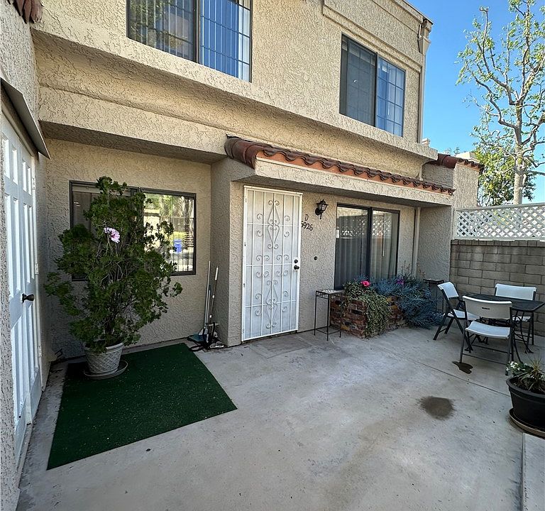 1st image of 6926 Laguna Pl #D