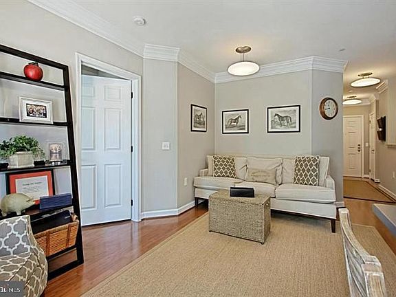 2nd image of 2101 N Monroe St APT 110