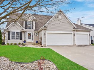 1105 Burning Tree Ln, Normal, IL 61761