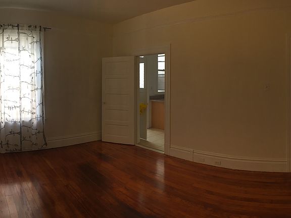 3rd image of 152 Wetmore St