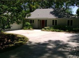 2 Salette Ln, Savannah, GA 31411