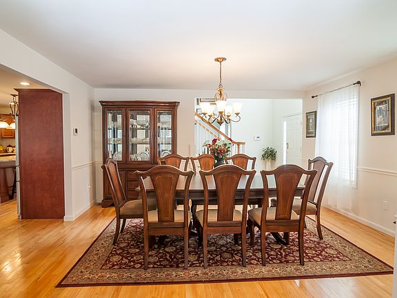 Formal Dinning Room
