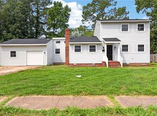212 Woodbury Forrest Dr, Hampton, VA 23666