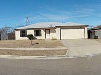 2nd image of 2903 Thoroughbred Dr