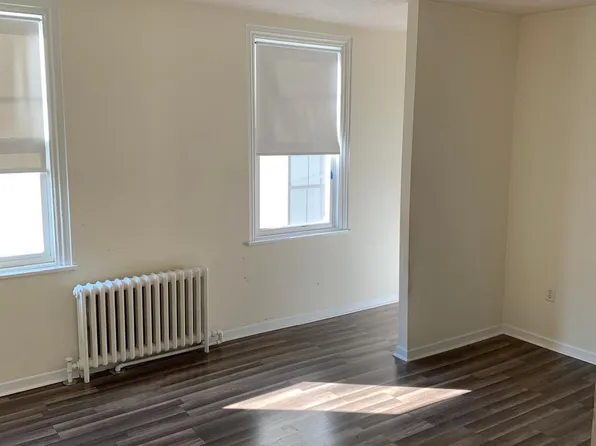 24 Chambersburg St, Gettysburg, PA 17325