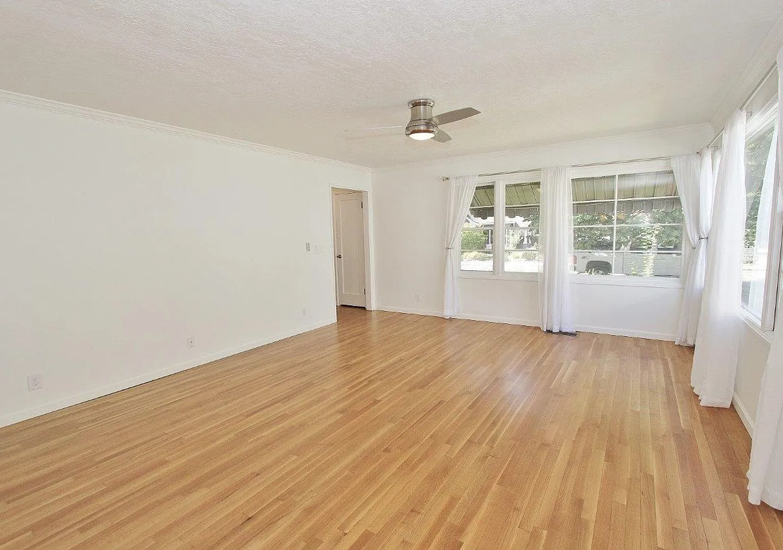North End Townhouse — Photo 4