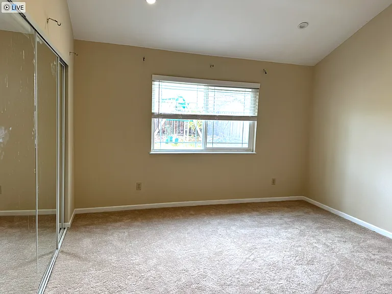 3214 Yellowleaf Ct — Photo 11