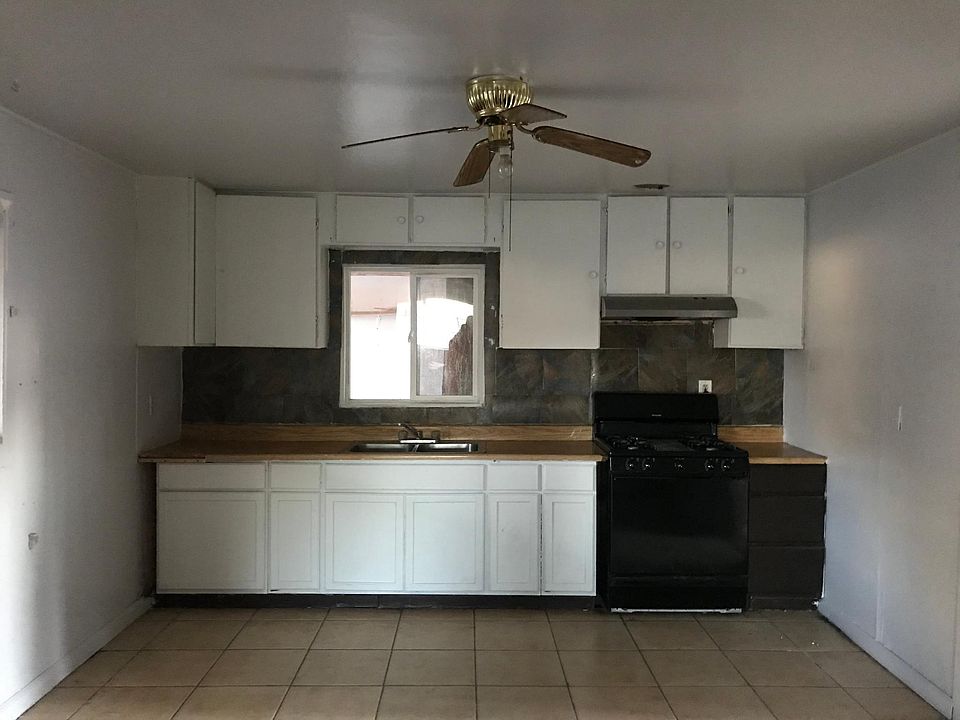 1st image of 2690 W Yosemite Ave
