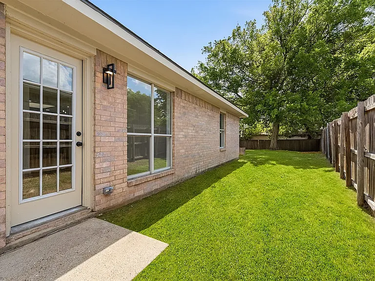 9255 Crimnson Ct — Photo 37