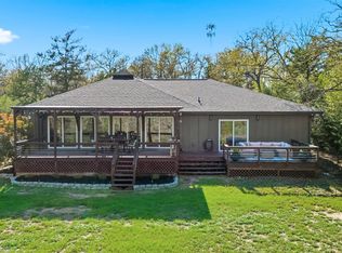 8052 Perry Ln, College Station, TX 77845