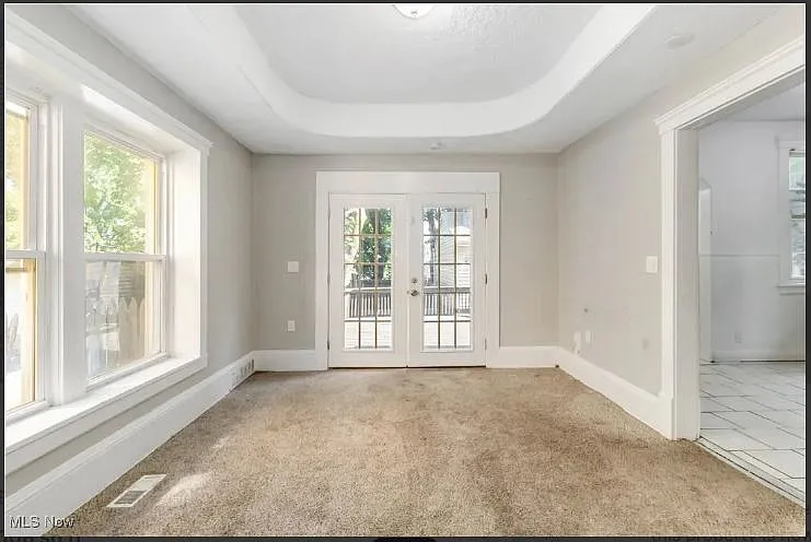 9919 Raymond Ave — Photo 6