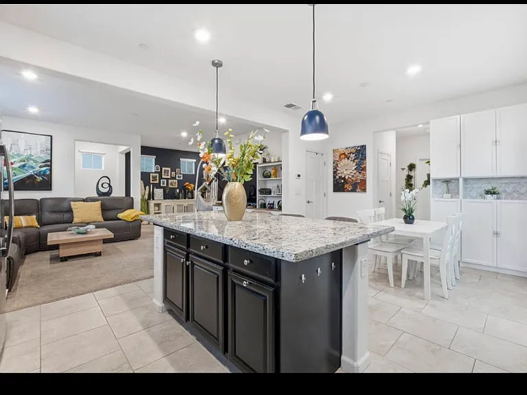 4032 Montcalm Pl — Photo 15