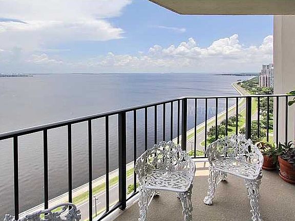 3rd image of 3301 Bayshore Blvd Unit 2208