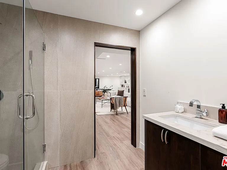 3116 Elvido Dr — Photo 31