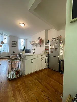 Rented by Smart City Real Estate LLC | media 16