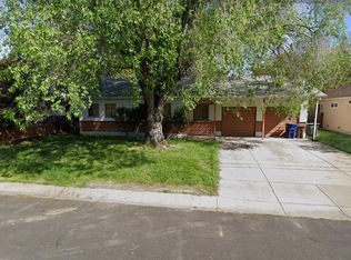 1400 Apple Dr, Concord, CA 94518