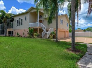 1621 Stella Dr, Sarasota, FL 34231