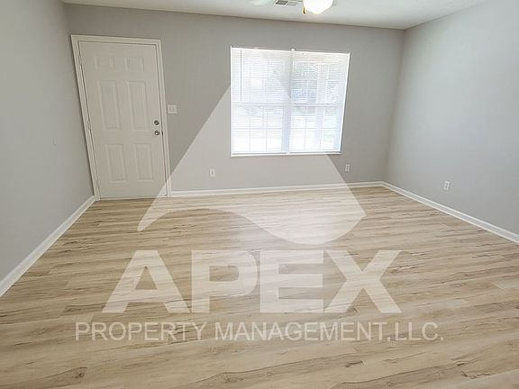 3rd image of 7518 Glenwalker Ln #7520