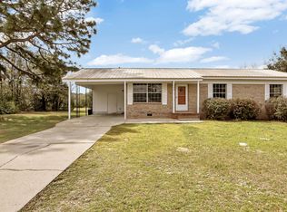 139 Pinewood Dr, Defuniak Springs, FL 32433