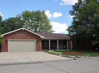630 Crestwood East Dr, Evansville, IN 47715