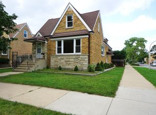 5300 W George St, Chicago, IL 60641