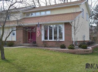 15043 Woodpine Dr, Monroe, MI 48161