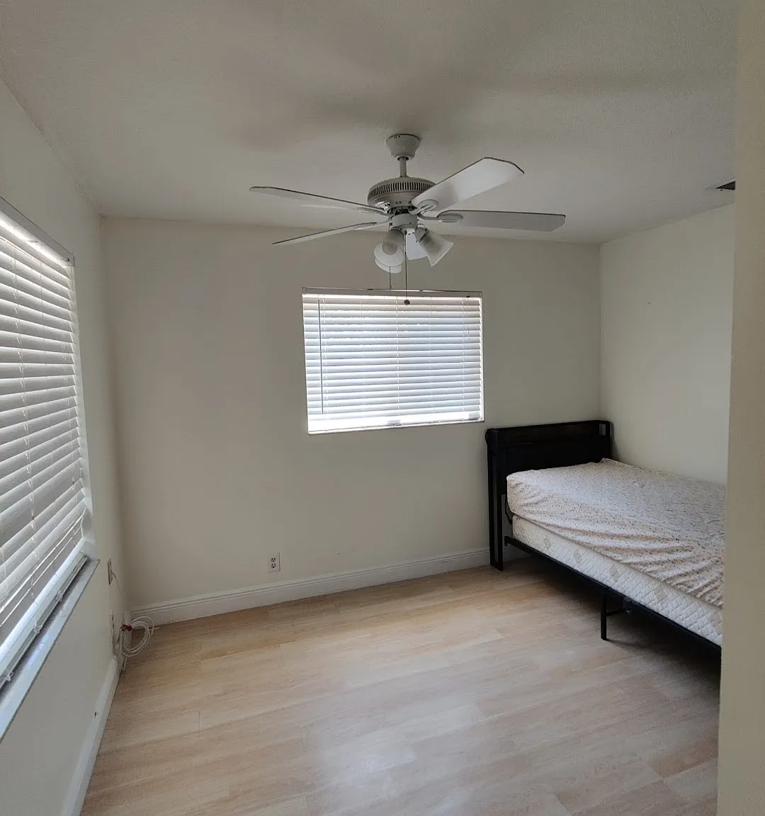 1 bed, 1558 sqft, $1,600 — Photo 4