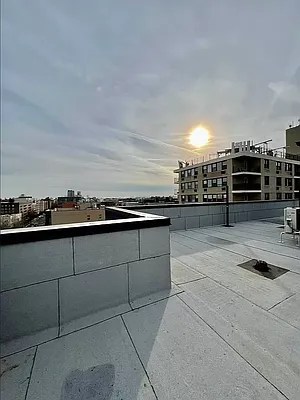 Rented by Elmekies Equities | media 31