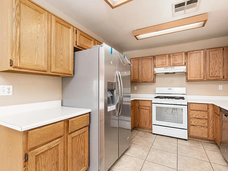 8348 Granite Peak Ct — Photo 13