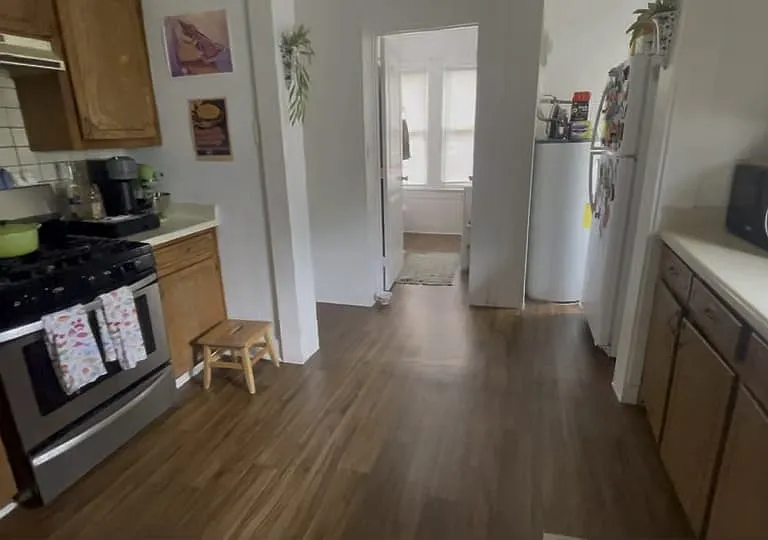 1033 W Hickory St — Photo 9