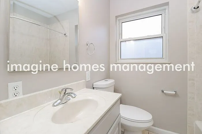 5545 Vogel Rd — Photo 8