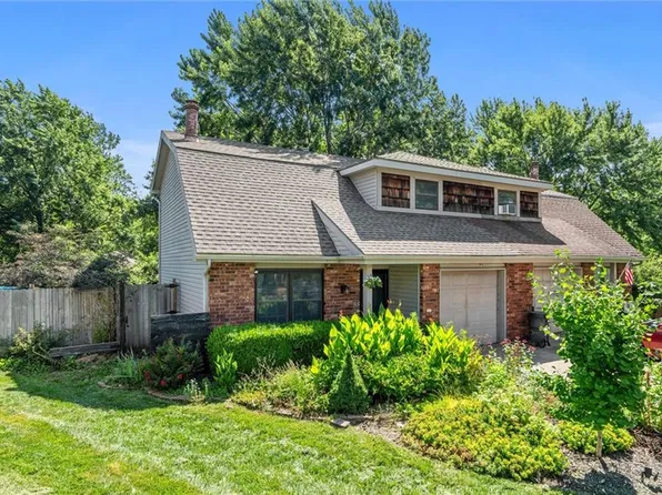 1616 E Elm Ter, Olathe, KS 66062