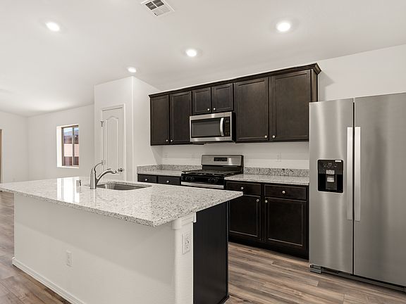 This kitchen has beautiful granite countertops