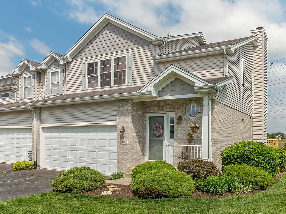 Welcome home!  Cute covered porch on the private entry.