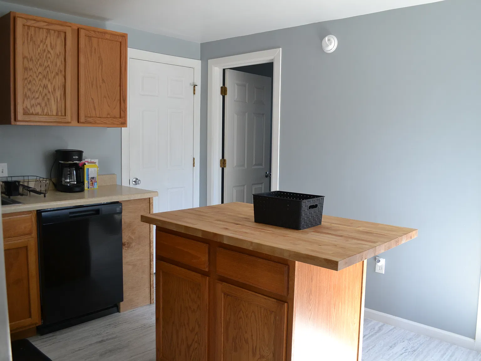 2 bed, 7210 sqft, $1,500 — Photo 4