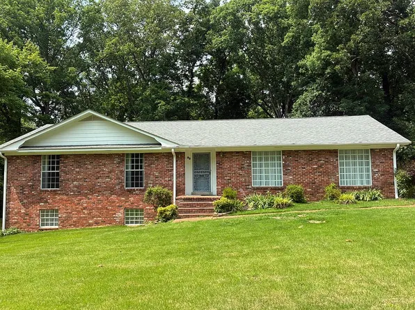 95 Moorewood Dr, Jackson, TN 38305