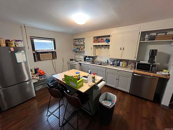 5th image of 808 Dallas Ave