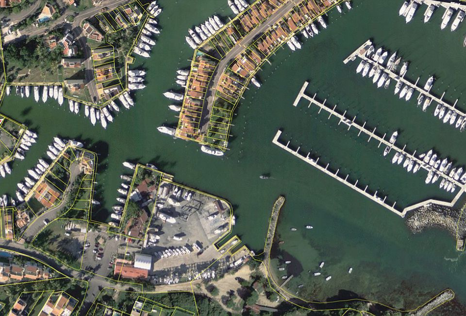 2nd image of 34 Bahia S