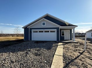 1532 Meadows Dr, East Bethel, MN 55005
