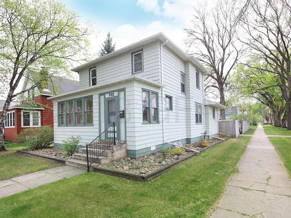 1st image of 702 Cottonwood St