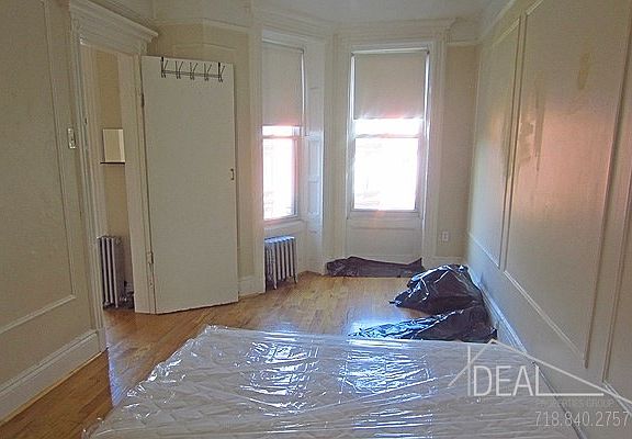 3rd image of 716 Degraw St APT 2