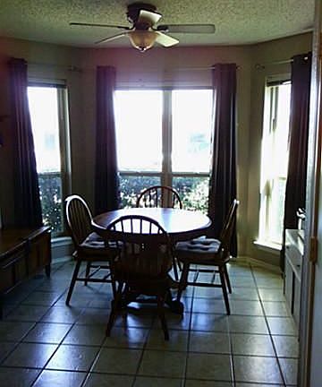 4th image of 1532 Caplin Dr